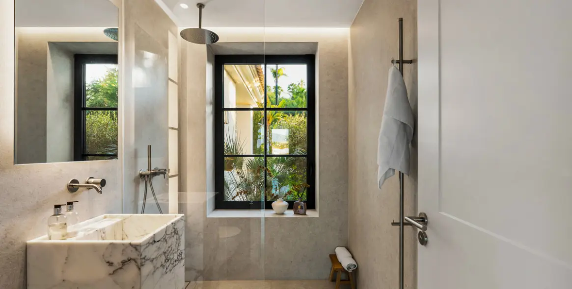 Venta de villa independiente en Nueva Andalucía 20