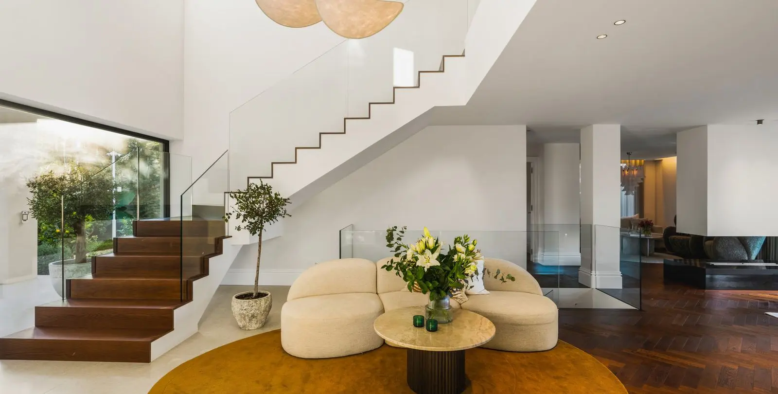 Venta de villa independiente en Nueva Andalucía 6