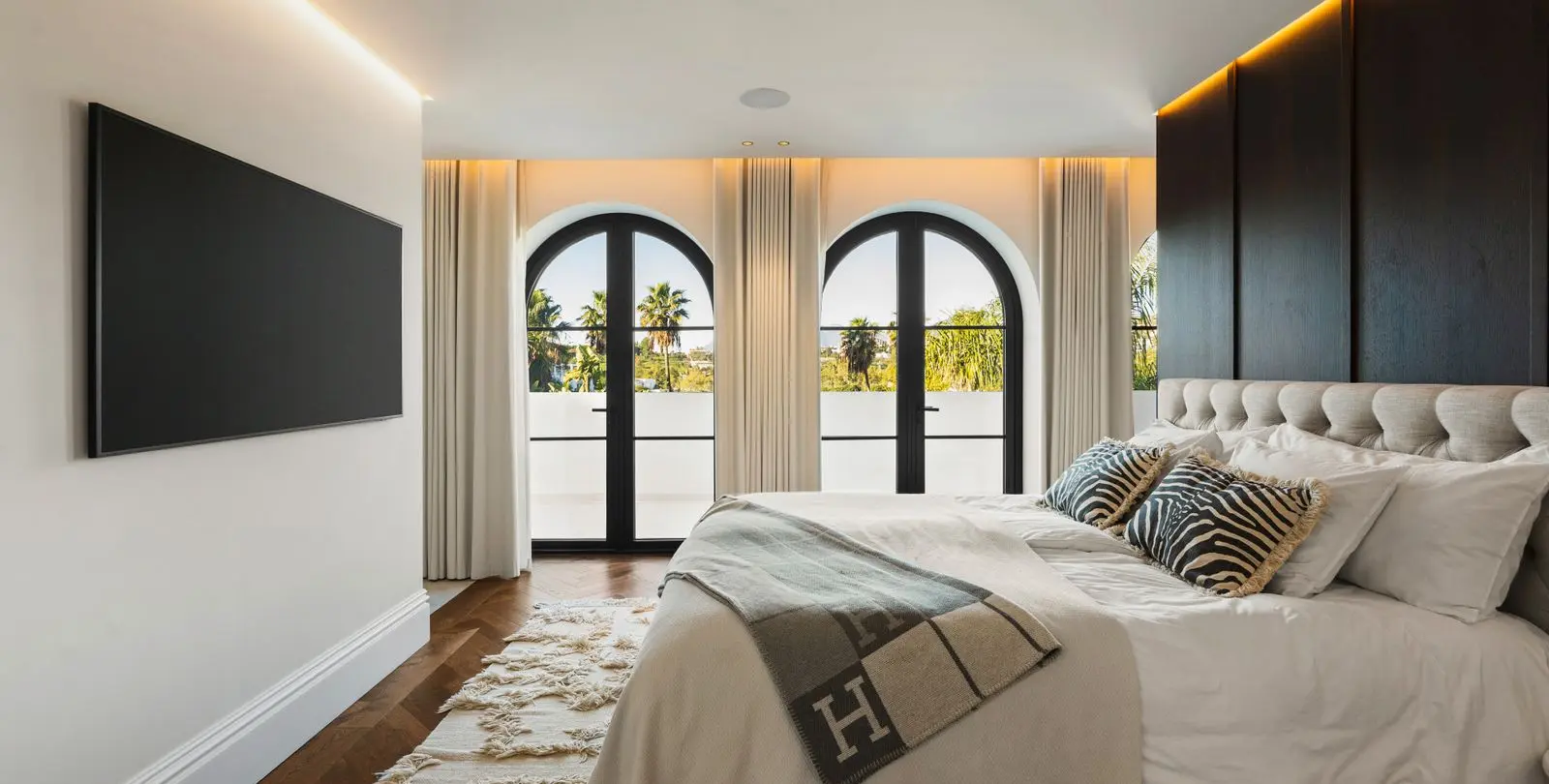 Venta de villa independiente en Nueva Andalucía 15