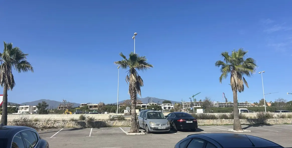 Долгосрочная аренда коммерческого помещения в New Golden Mile 1