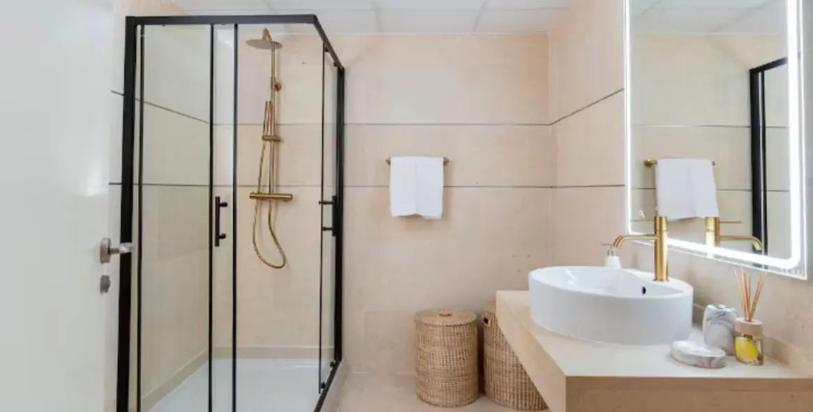 Long-term rent of penthouse in New Golden Mile 9