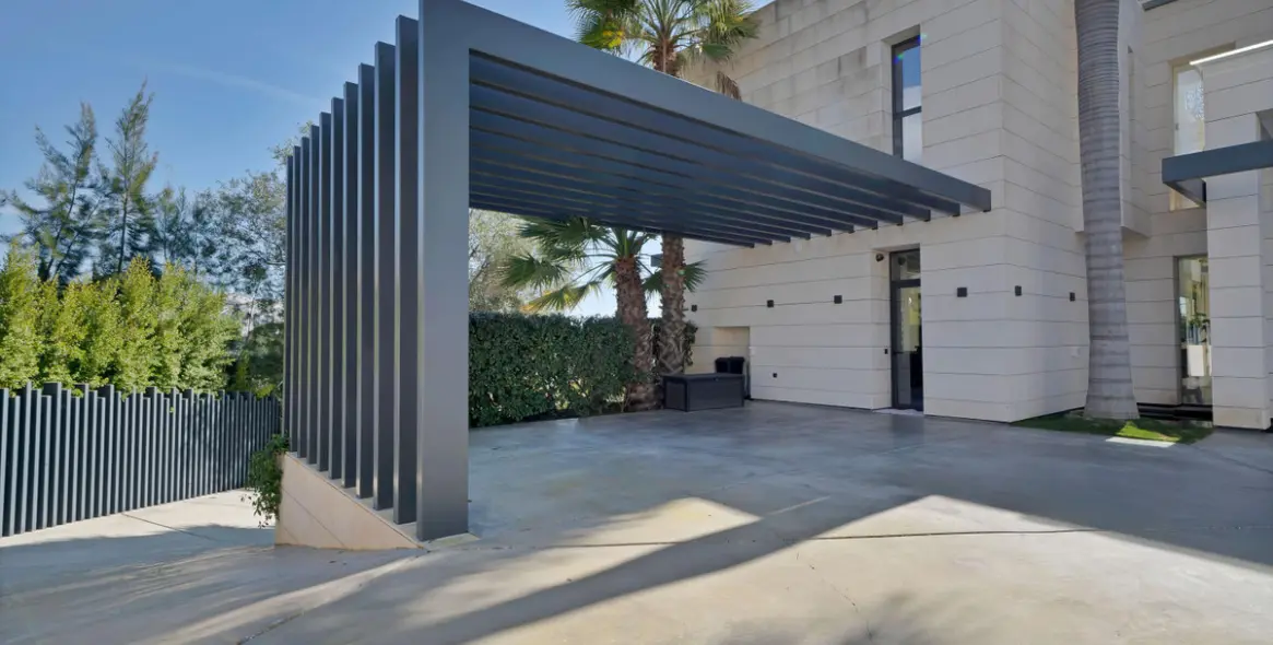 Alquiler a largo plazo de villa independiente en Nagüeles 3