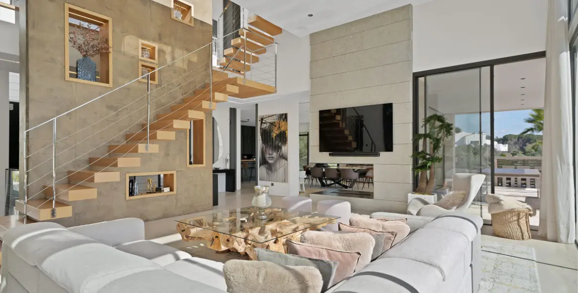 Alquiler a largo plazo de villa independiente en Nagüeles 7