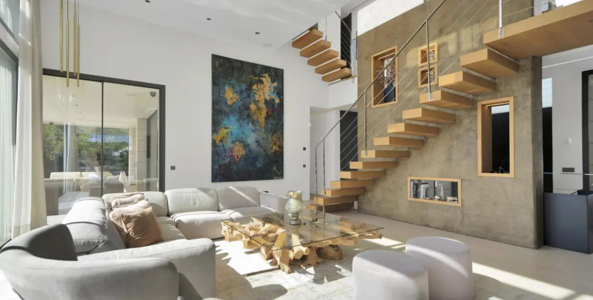 Alquiler a largo plazo de villa independiente en Nagüeles 8