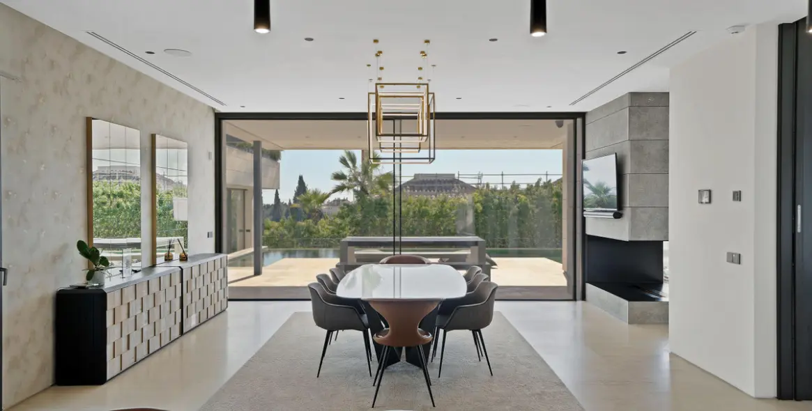 Alquiler a largo plazo de villa independiente en Nagüeles 11