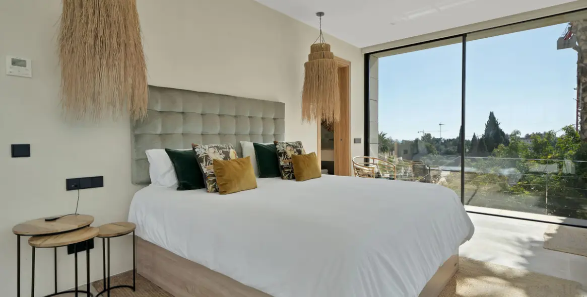 Alquiler a largo plazo de villa independiente en Nagüeles 17