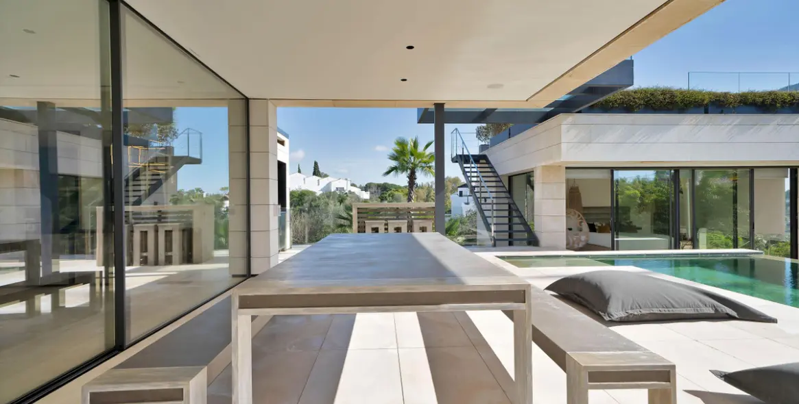 Alquiler a largo plazo de villa independiente en Nagüeles 25