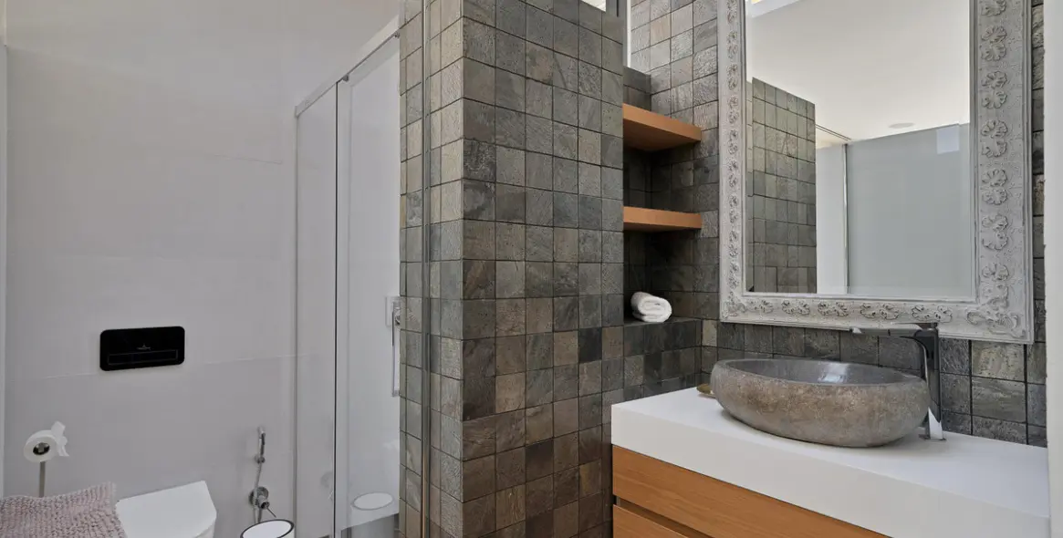 Alquiler a largo plazo de villa independiente en Nagüeles 37