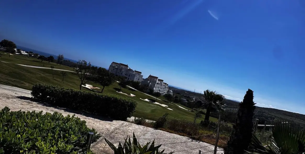 Продажа апартаментов на первом этаже в Valle Romano 15