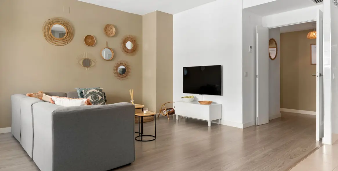 Sale of middle floor apartment in Estepona 4