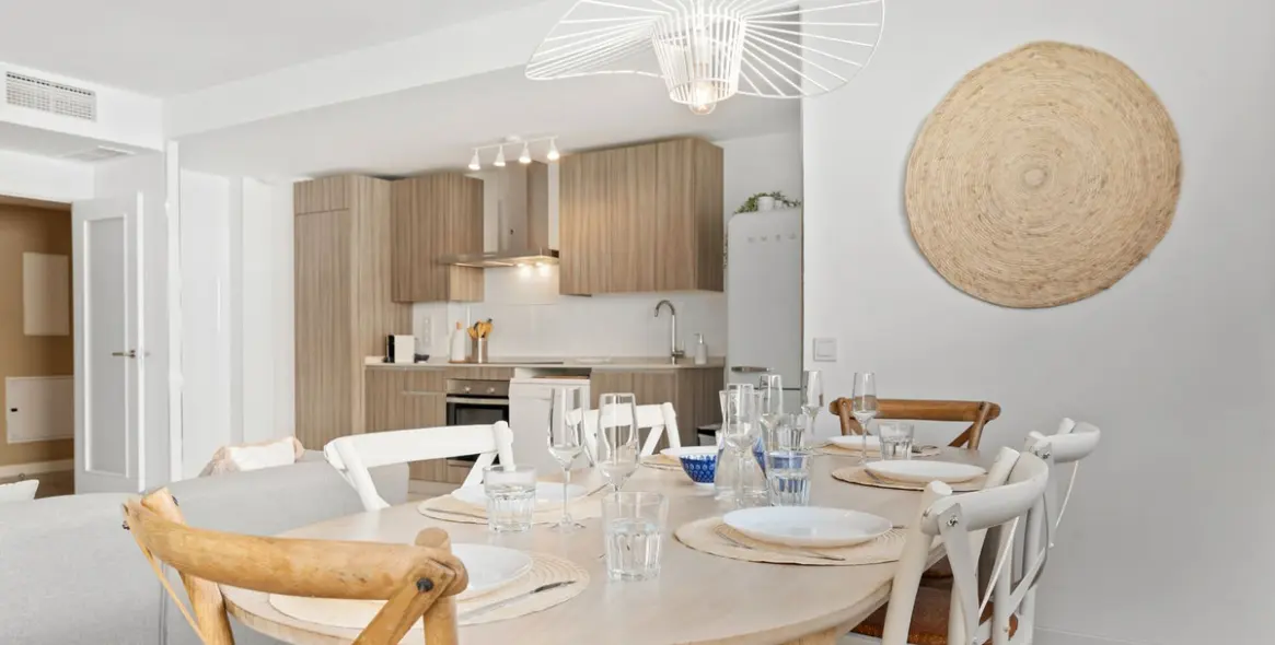 Sale of middle floor apartment in Estepona 9