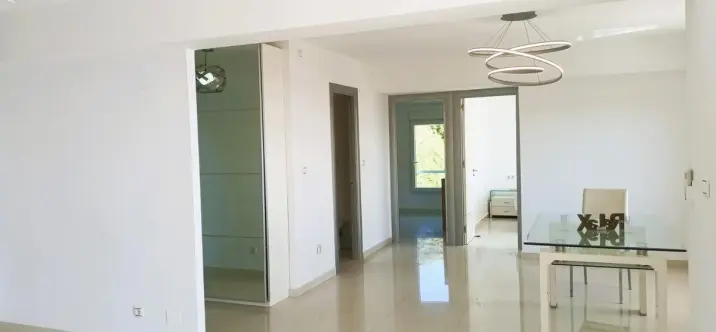 Продажа апартаментов на среднем этаже в Montemar 1