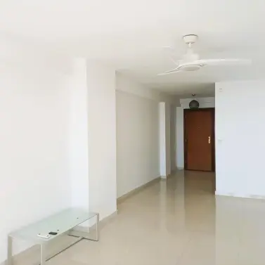 Продажа апартаментов на среднем этаже в Montemar