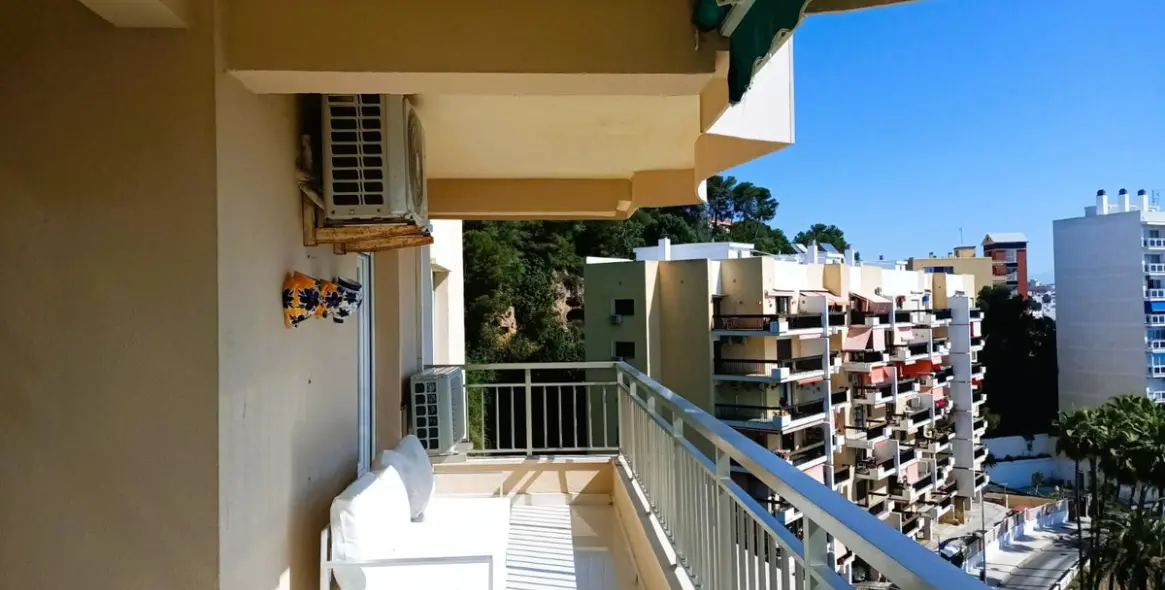 Продажа апартаментов на среднем этаже в Montemar 13