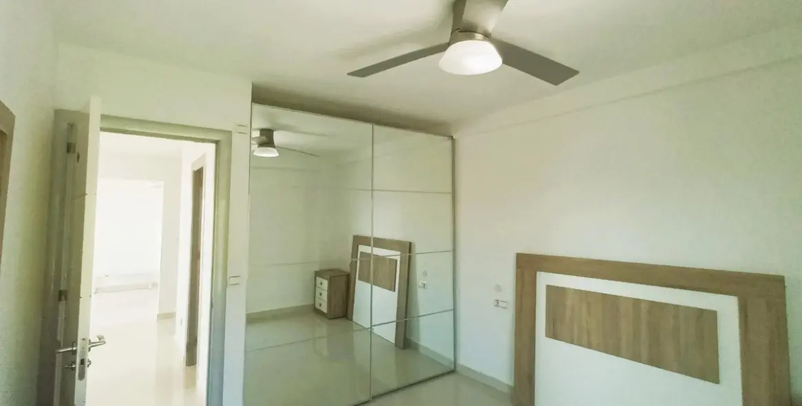 Продажа апартаментов на среднем этаже в Montemar 22