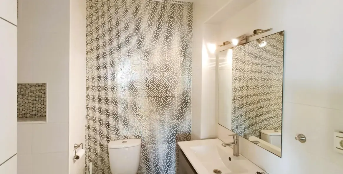 Продажа апартаментов на среднем этаже в Montemar 25