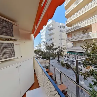 Продажа апартаментов на среднем этаже в Marbella