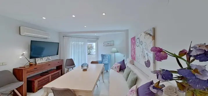 Продажа апартаментов на среднем этаже в Marbella 1