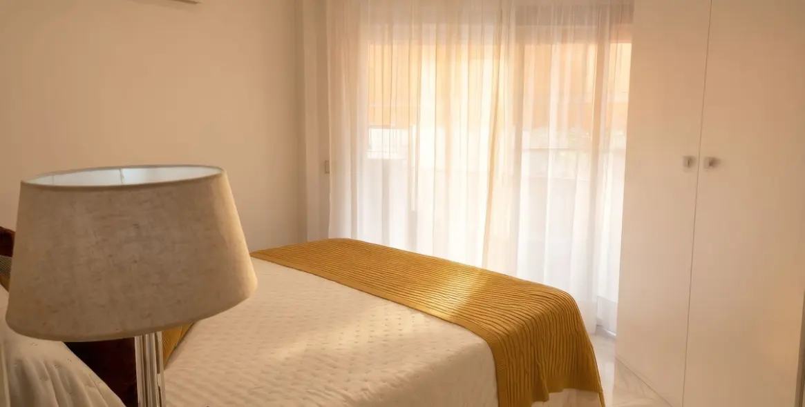 Venta de apartamento en planta media en Marbella 7