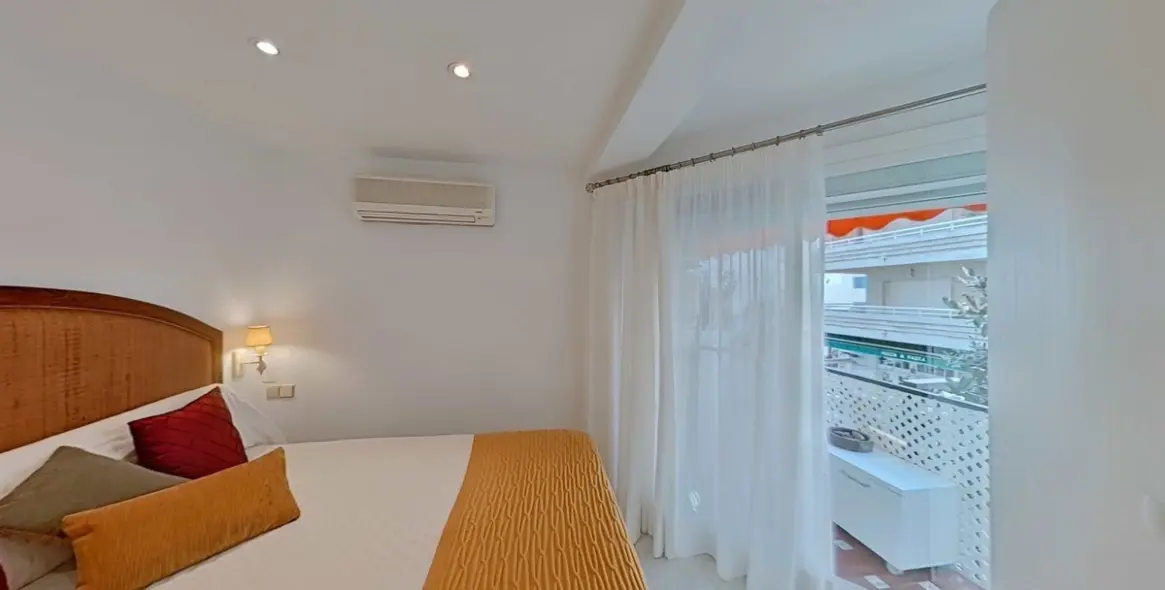 Venta de apartamento en planta media en Marbella 18