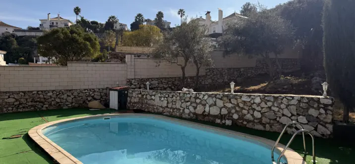 Sale of detached villa in Alhaurín de la Torre 1