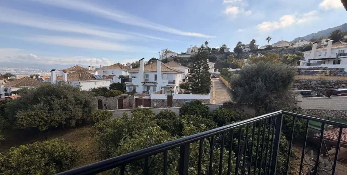 Sale of detached villa in Alhaurín de la Torre 16