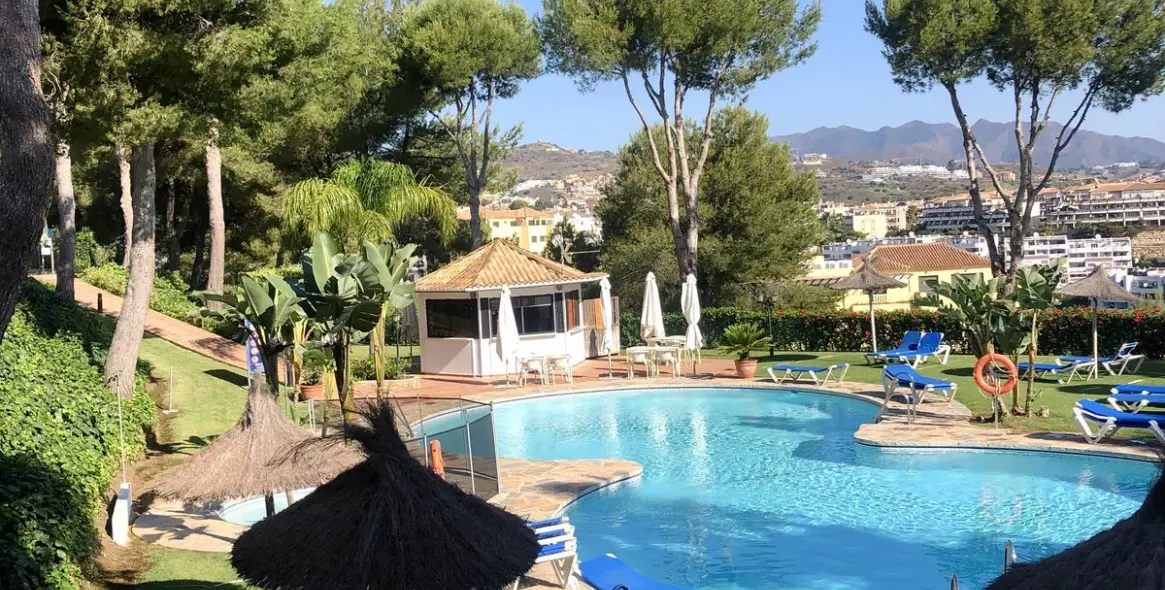 Продажа апартаментов на первом этаже в Miraflores 2