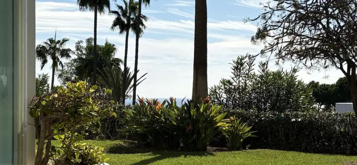 Sale of ground floor apartment in Miraflores 2