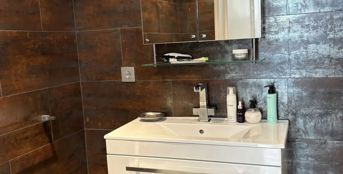 Продажа апартаментов на первом этаже в Miraflores 11