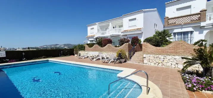 Sale of penthouse in El Chaparral 0