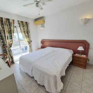 Sale of penthouse in El Chaparral