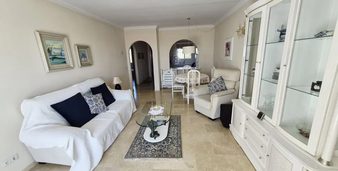 Sale of penthouse in El Chaparral 6