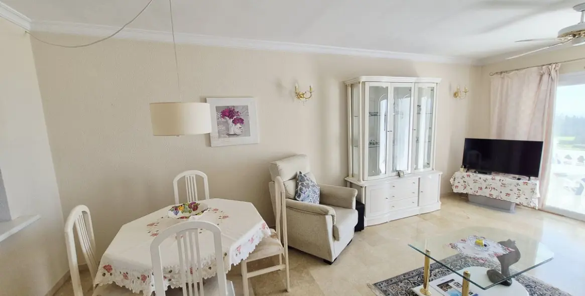 Sale of penthouse in El Chaparral 7