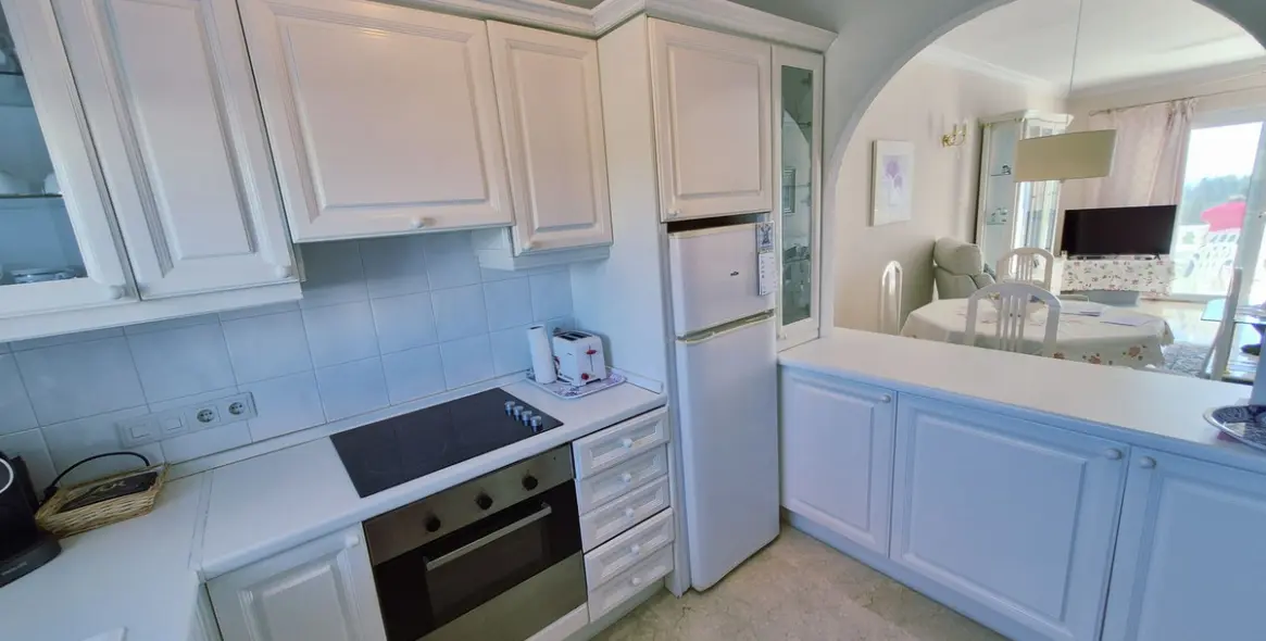 Sale of penthouse in El Chaparral 8