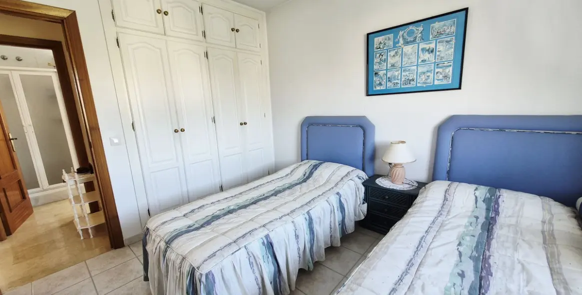 Sale of penthouse in El Chaparral 16