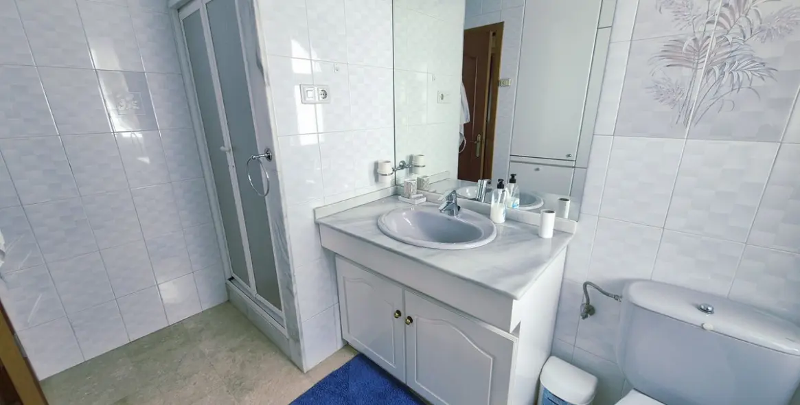 Sale of penthouse in El Chaparral 17