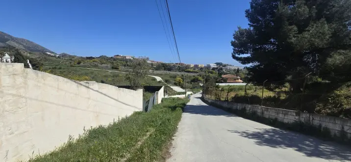Sale of residential plot in Fuengirola 3