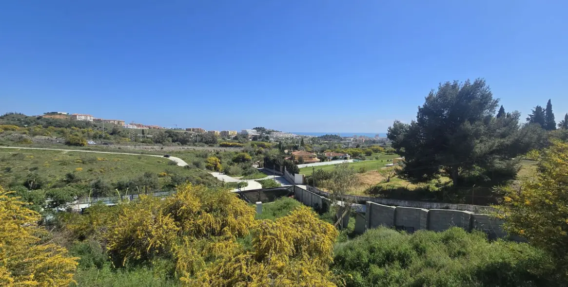 Продажа  жилого участка в Fuengirola 9