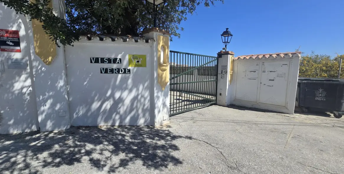 Продажа  жилого участка в Fuengirola 11