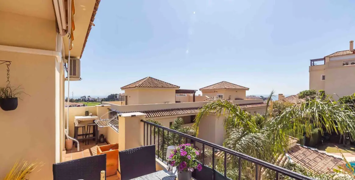 Sale of penthouse in Mijas 61