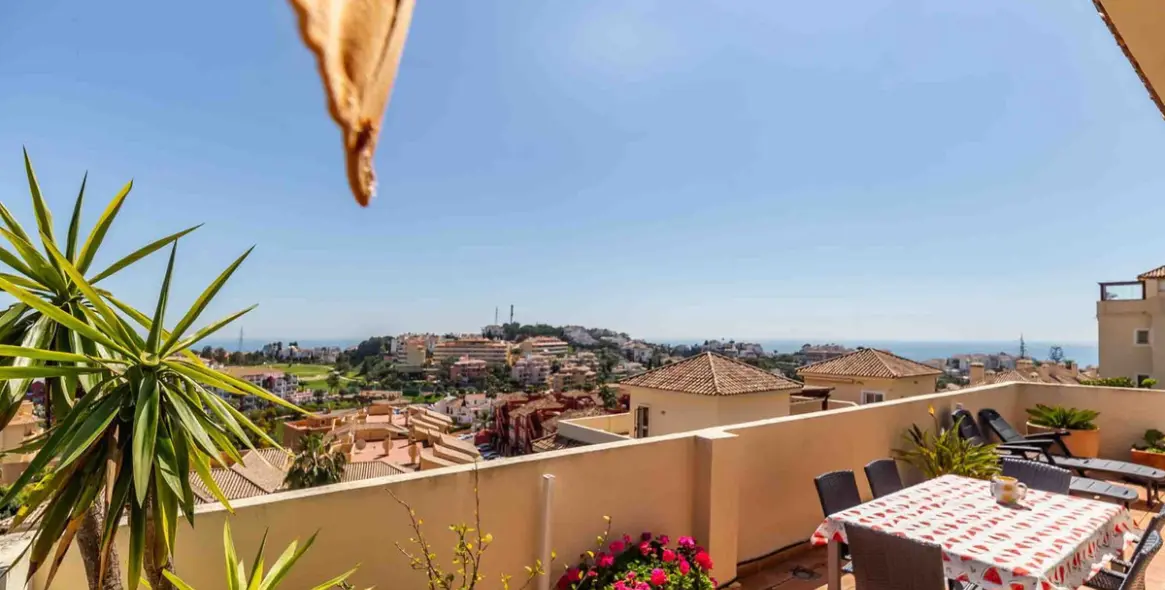 Sale of penthouse in Mijas 71