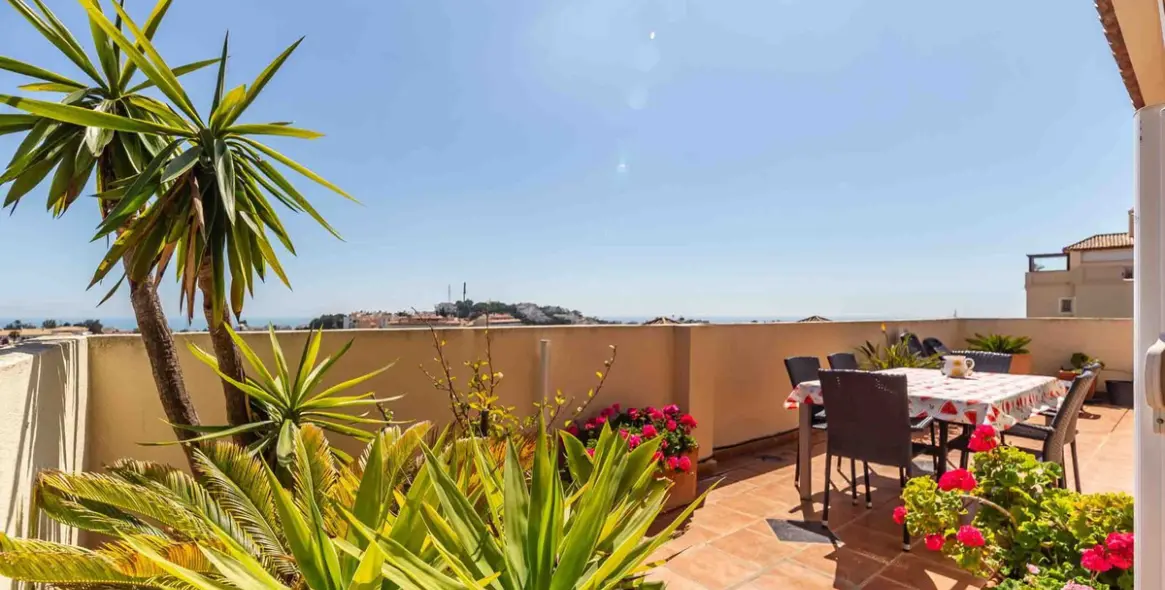 Sale of penthouse in Mijas 72