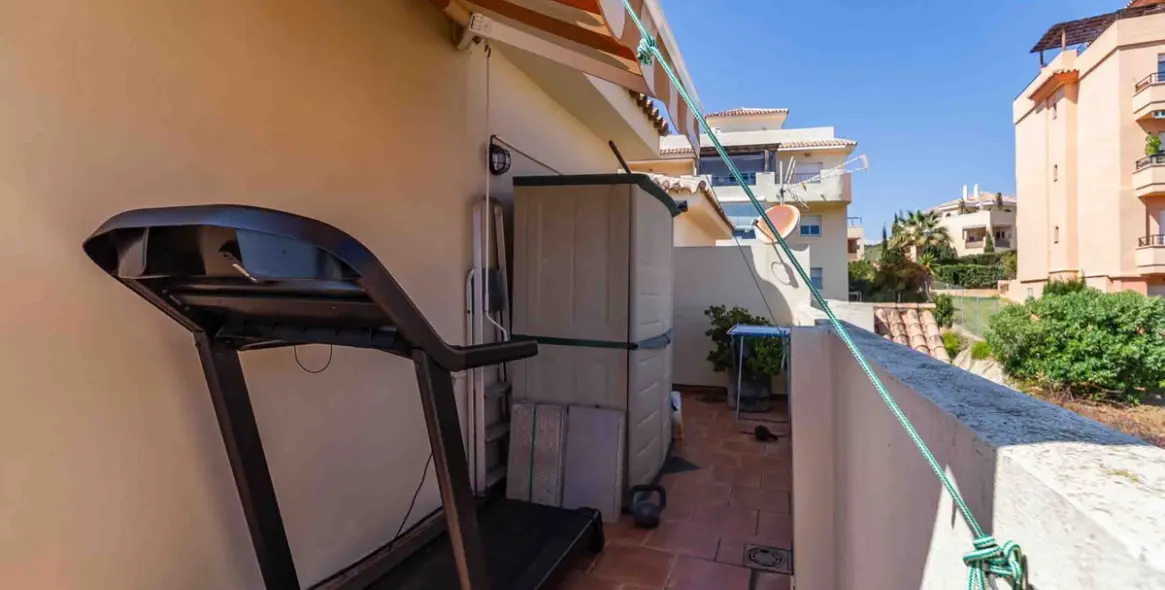 Sale of penthouse in Mijas 77