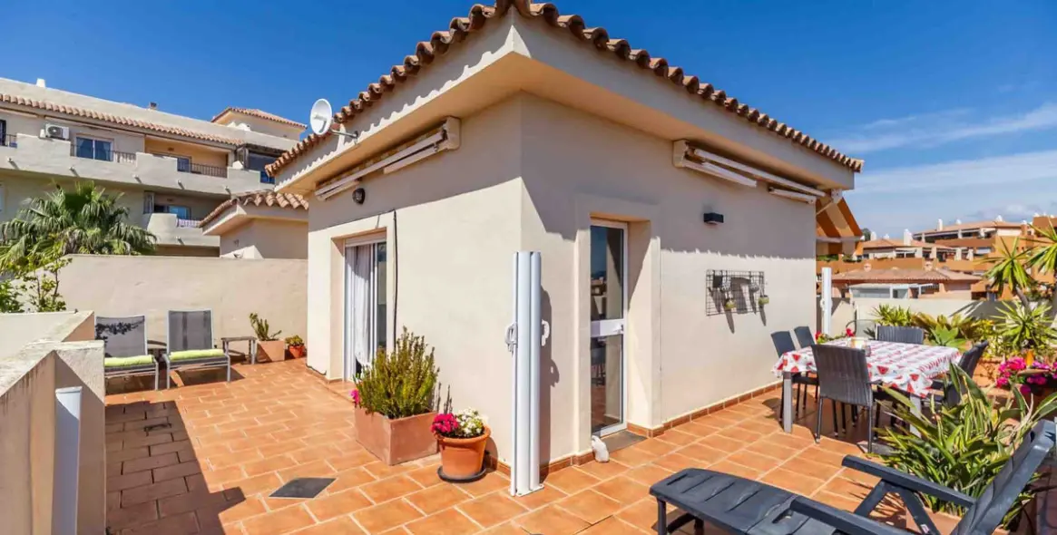 Sale of penthouse in Mijas 101