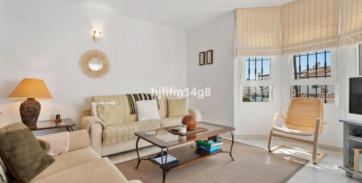 Sale of penthouse in Nueva Andalucía 6