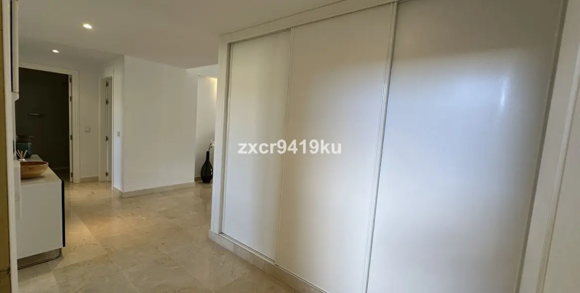 Sale of middle floor apartment in Riviera del Sol 14