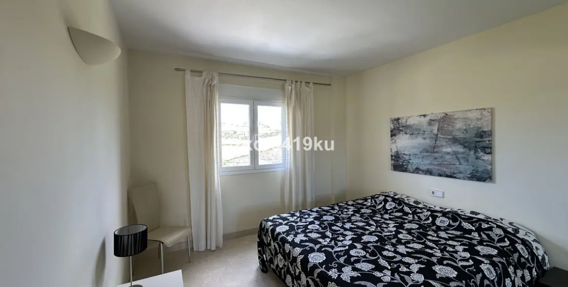 Sale of middle floor apartment in Riviera del Sol 19