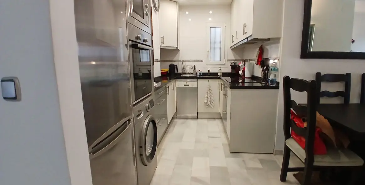 Sale of ground floor apartment in Calahonda 7