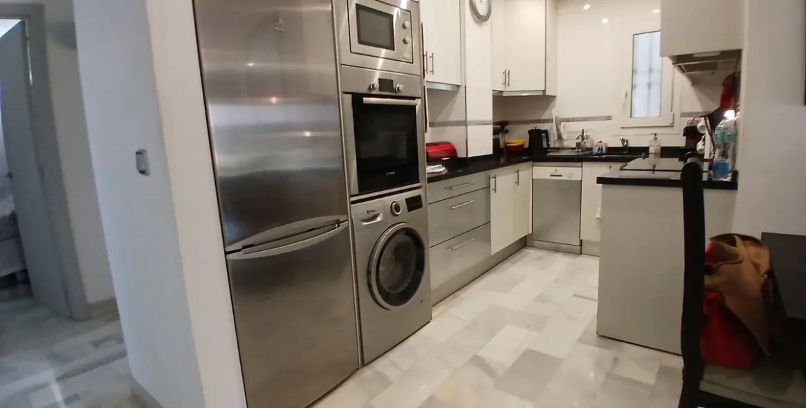 Sale of ground floor apartment in Calahonda 8