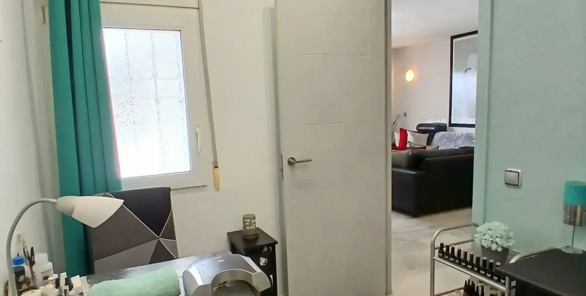 Sale of ground floor apartment in Calahonda 15